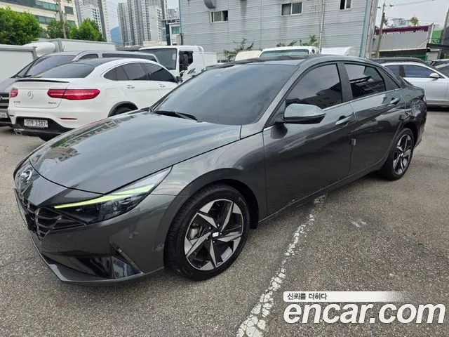 Hyundai AVANTE Avante (CN7) — Фото автомобиля 3