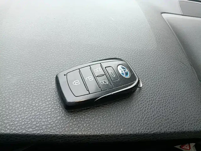 Toyota Granvia — Фото автомобиля 8