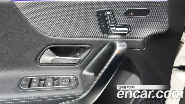 Mercedes-Benz A-Class — Фото автомобиля 19
