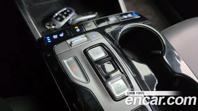 Hyundai Tucson Tucson (NX4) Дизель 2.0 2WD — Фото автомобиля 9