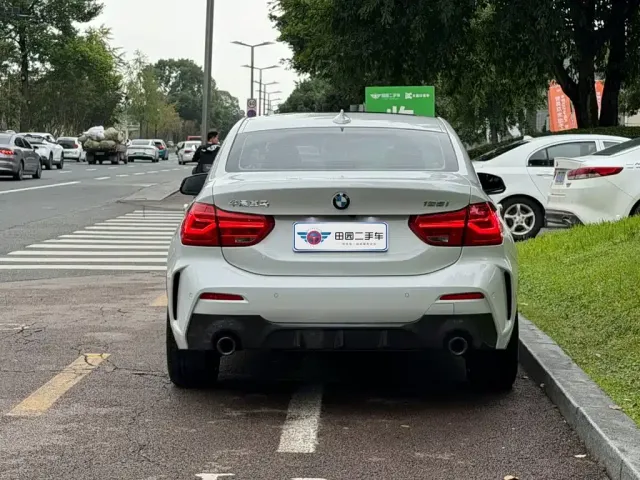 BMW 1 Series — Фото автомобиля 4