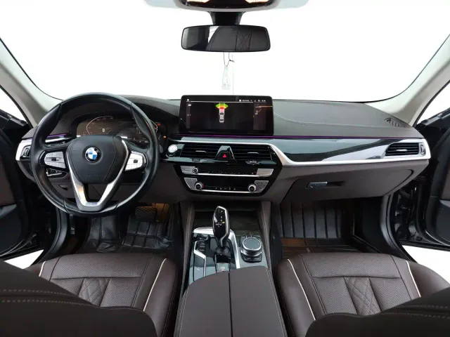 BMW 5 Series — Фото автомобиля 7