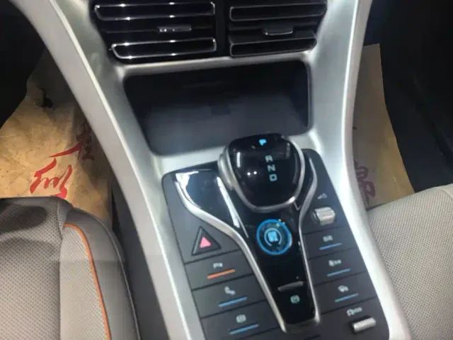 BYD Song Pro — Фото автомобиля 16