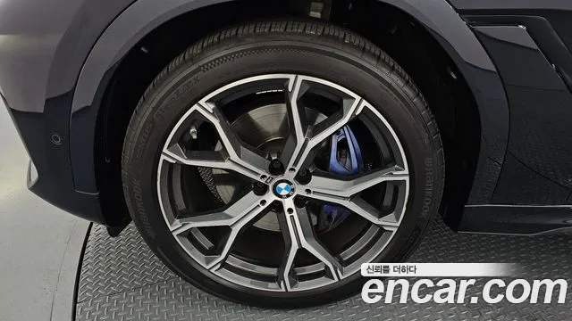 BMW X6 xDrive40i M Sport — Фото автомобиля 5