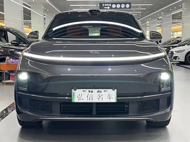 Li Auto L9 — Фото автомобиля 2