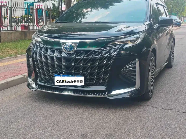Фотография автомобиля — Toyota Sienna