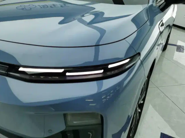 Leapmotor B10 — Фото автомобиля 5