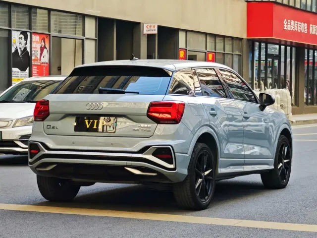 Audi Q2L — Фото автомобиля 9