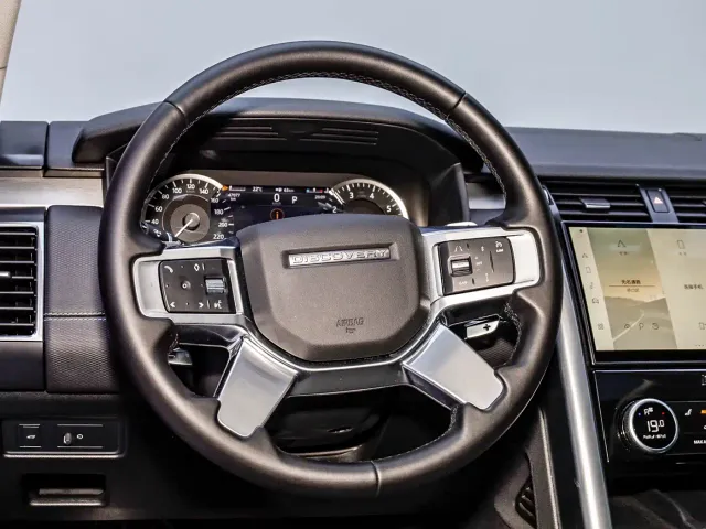 Land Rover Discovery — Фото автомобиля 24