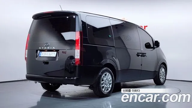 Hyundai Staria — Фото автомобиля 2