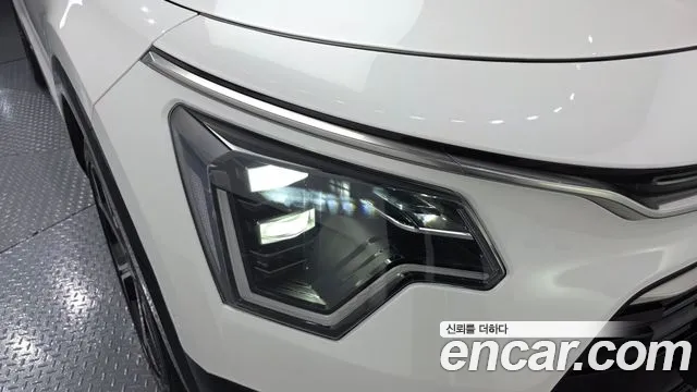 Kia Niro The All New Niro Signature — Фото автомобиля 22
