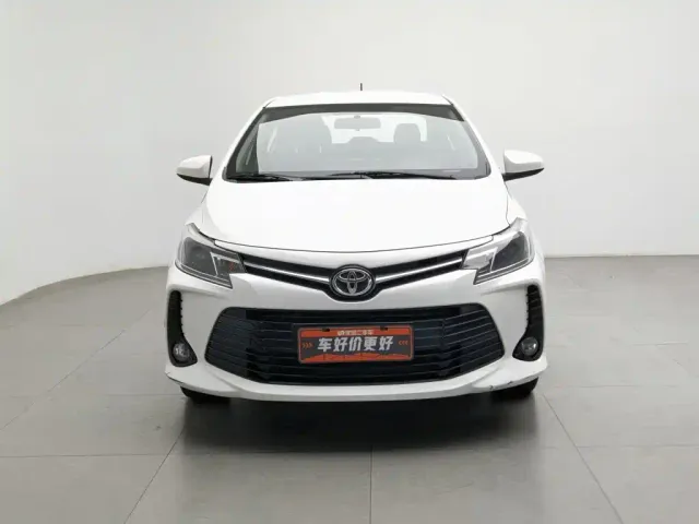 Toyota Vios — Фото автомобиля 3