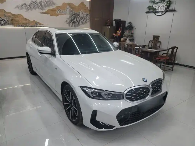 BMW 3 Series — Фото автомобиля 3