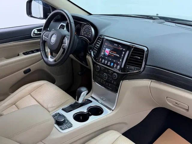 Jeep Grand Cherokee — Фото автомобиля 20