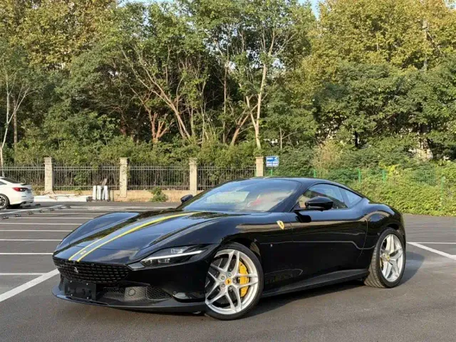 Фотография автомобиля — Ferrari Roma