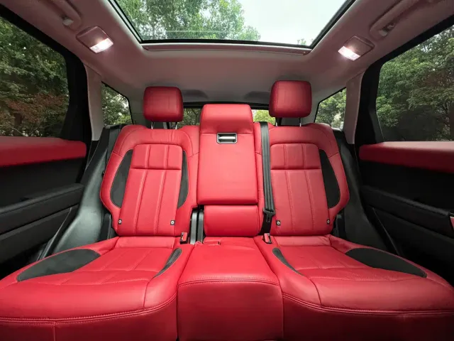 Land Rover Range Rover Sport — Фото автомобиля 8