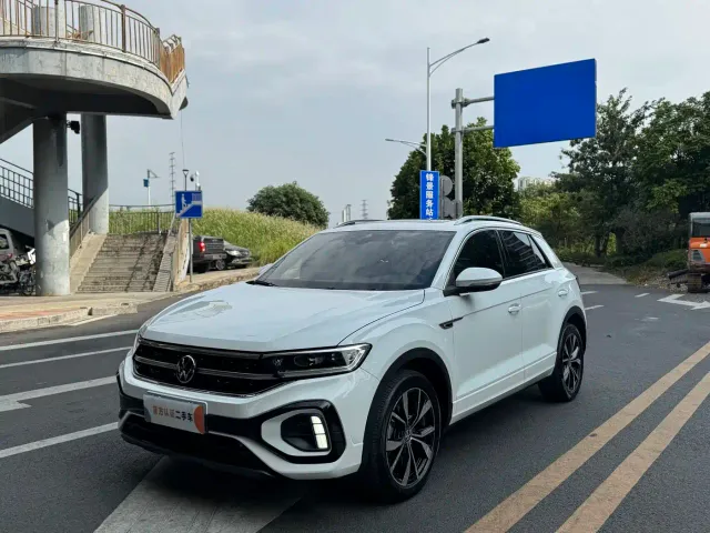 Фотография автомобиля — Volkswagen T-Roc