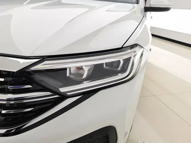 Volkswagen Sagitar — Фото автомобиля 5
