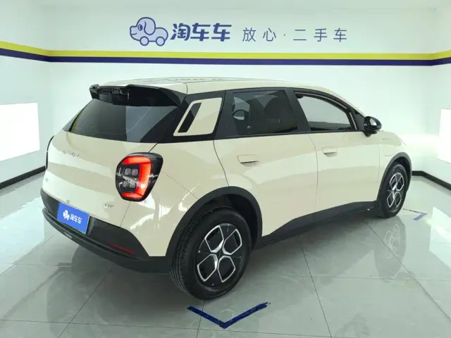 GAC Aion UT — Фото автомобиля 3