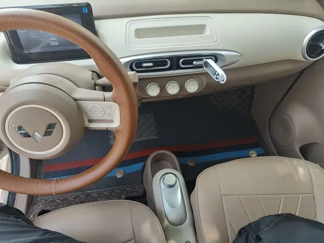 Wuling Hongguang Mini EV — Фото автомобиля 9