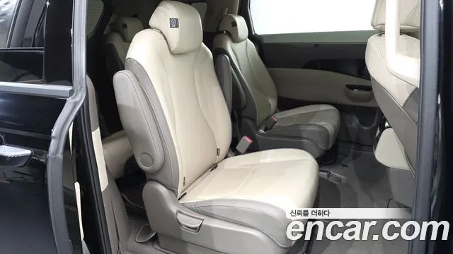 Kia Carnival 4th Gen — Фото автомобиля 18