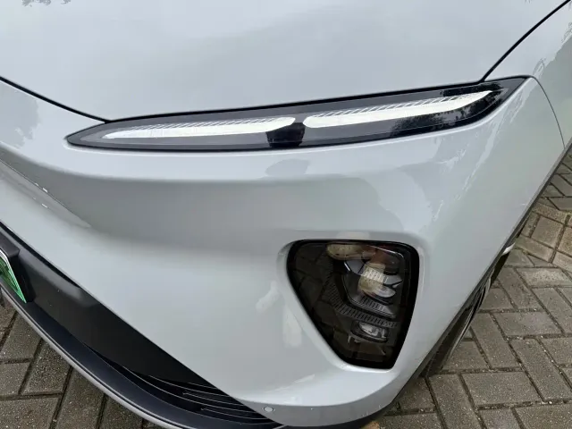 Nio ES8 — Фото автомобиля 15