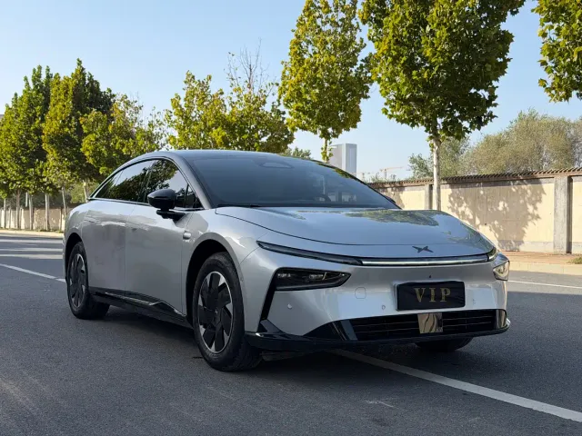 Xpeng P7+ — Фото автомобиля 3