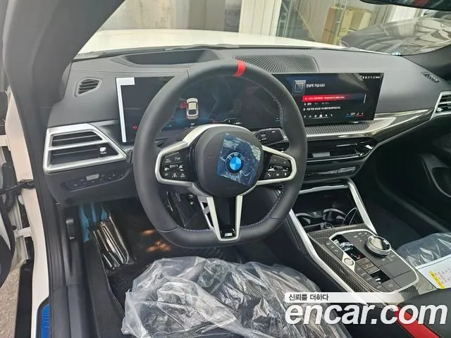 BMW i4 — Фото автомобиля 4
