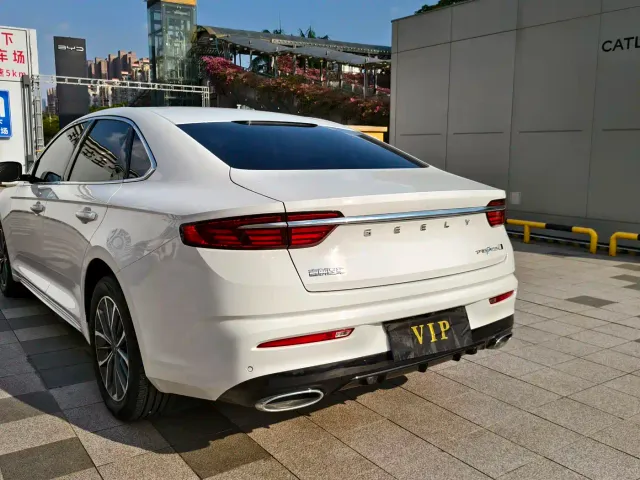 Geely Xingrui — Фото автомобиля 12