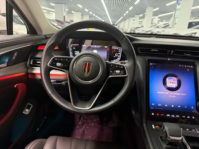 Hongqi H5 — Фото автомобиля 9