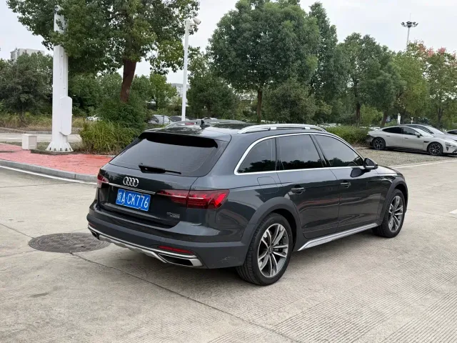 Audi A4 — Фото автомобиля 8