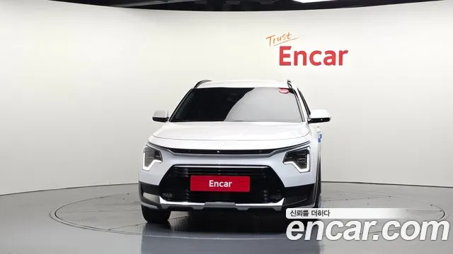 Kia Niro The All New Niro Signature — Фото автомобиля 3