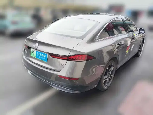 Roewe D7 — Фото автомобиля 2