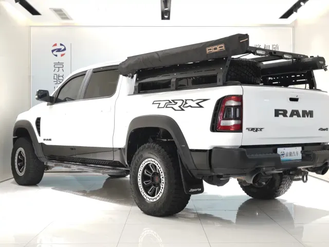 RAM Trucks — Фото автомобиля 15