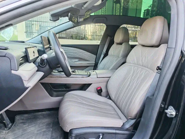 Geely Galaxy Xingyao 8 — Фото автомобиля 4