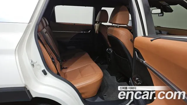 KG_Mobility_Ssangyong Torres Torres Бензин 1.5 2WD — Фото автомобиля 12
