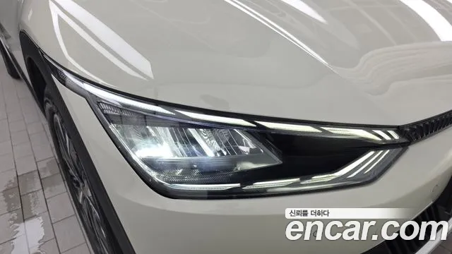Kia EV6 — Фото автомобиля 22