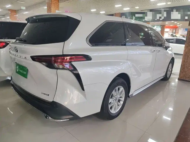 Toyota Granvia — Фото автомобиля 6