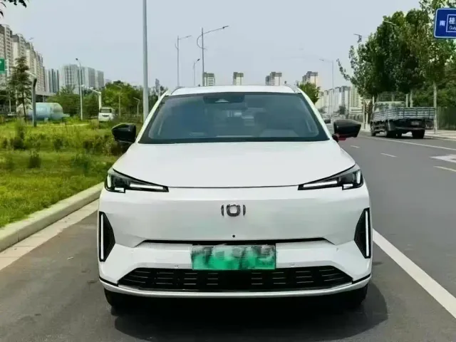 Changan Qiyuan Q05 — Фото автомобиля 2