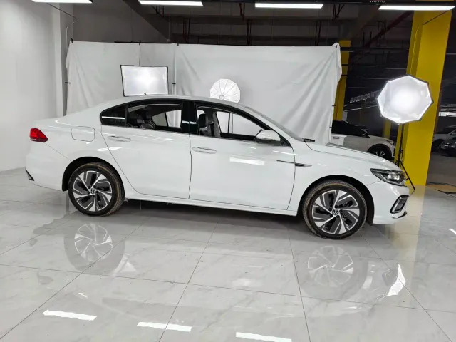 Volkswagen Bora — Фото автомобиля 5