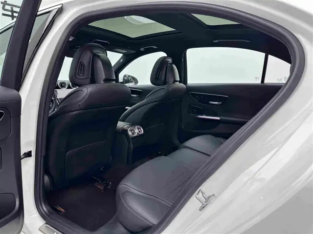Mercedes-Benz C-Class — Фото автомобиля 20