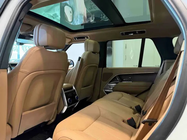 Land Rover Range Rover — Фото автомобиля 16
