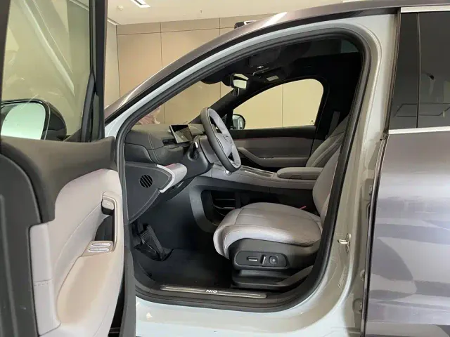Nio EC6 — Фото автомобиля 25