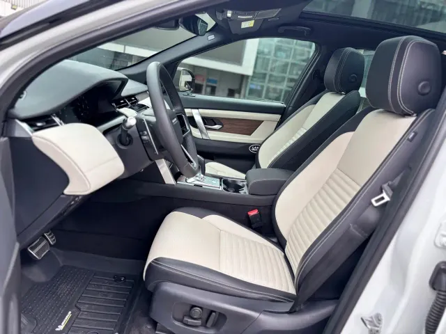 Land Rover Discovery Sport — Фото автомобиля 4