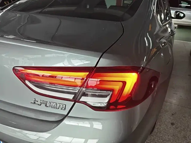 Buick Regal — Фото автомобиля 7