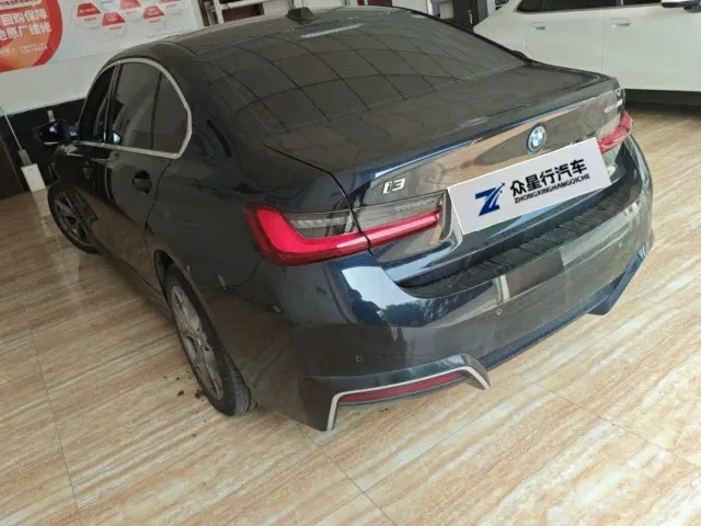 BMW BMW i3 2025 eDrive 35 L — Фото автомобиля 8