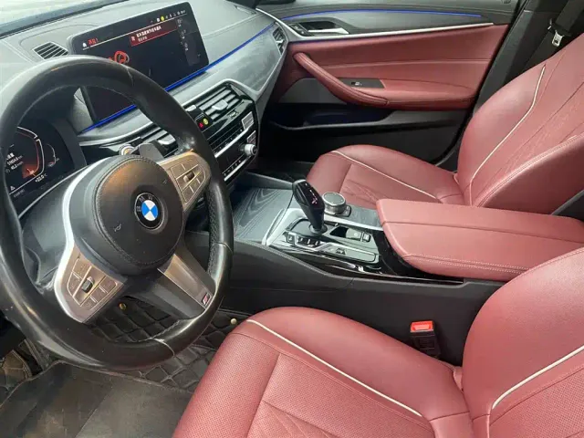 BMW 5 Series — Фото автомобиля 8