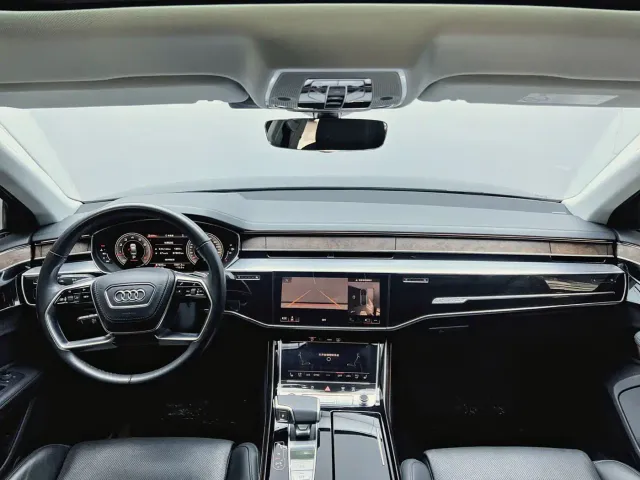 Audi A8 — Фото автомобиля 14