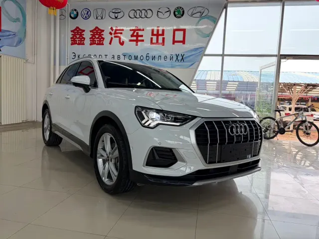 Audi Q3 — Фото автомобиля 3