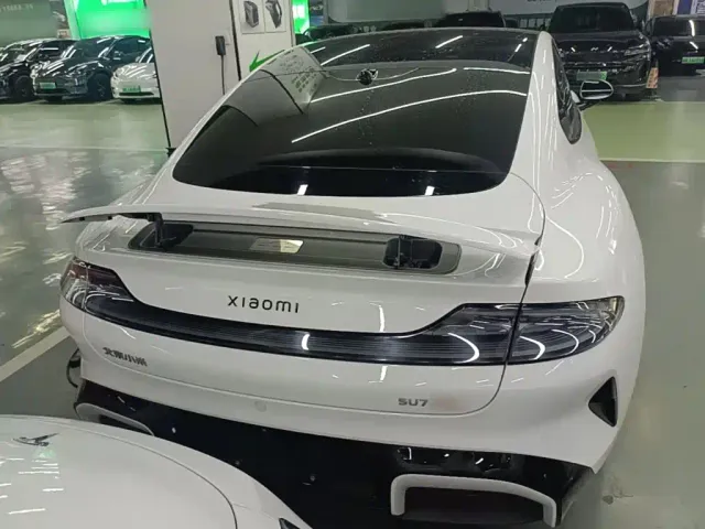 Xiaomi SU7 — Фото автомобиля 5